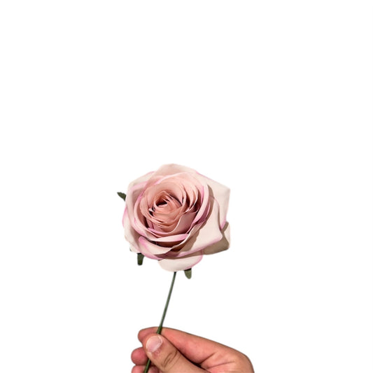 Ecuador Rose Head con ferro D.9 cm (confezione da 20 pz)