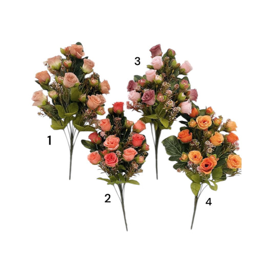 Mazzo frontale con 9 boccioli di rosa – H 41 cm